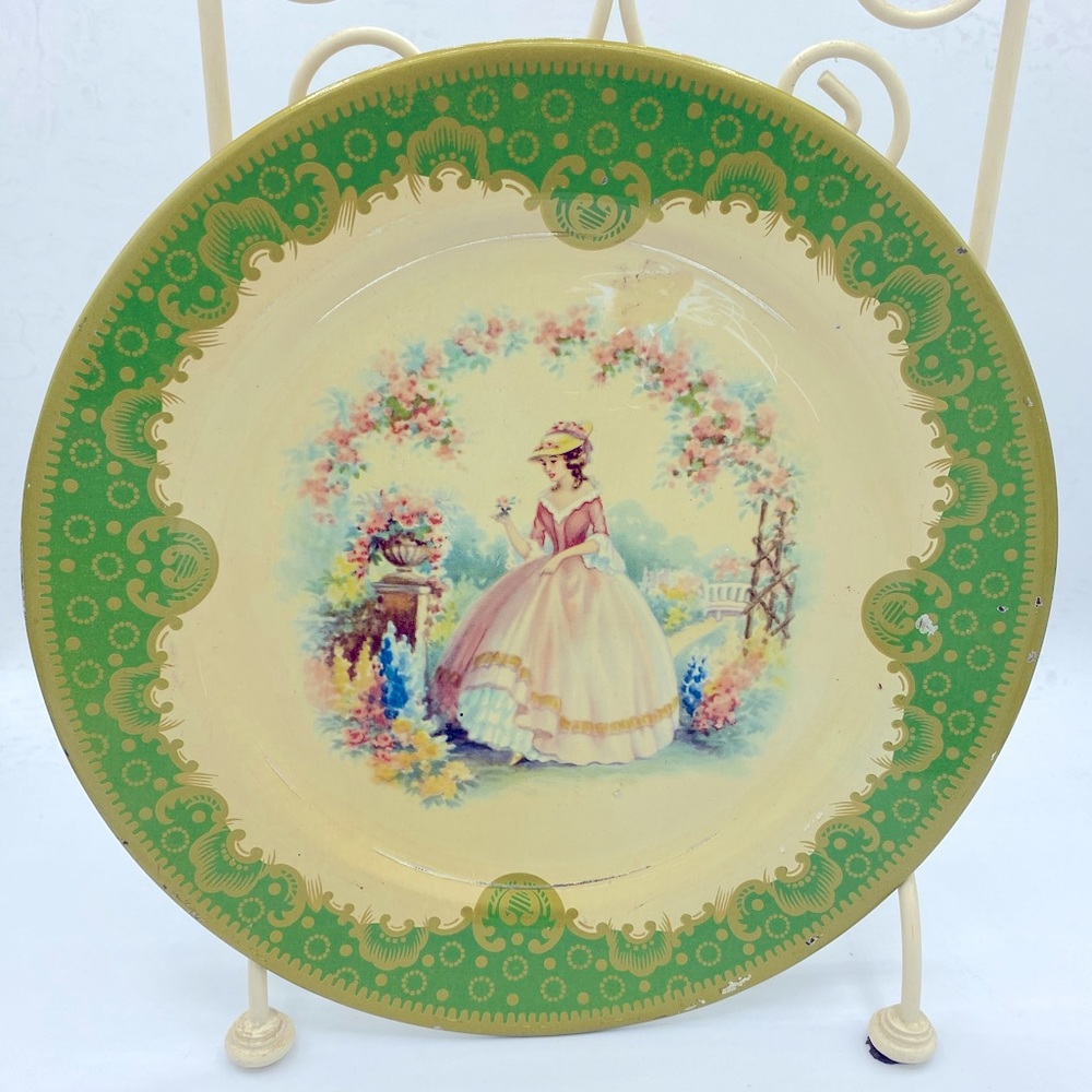 Vintage Baret Ware Made In England Tin Plate “Arbour” Lady In The Garden